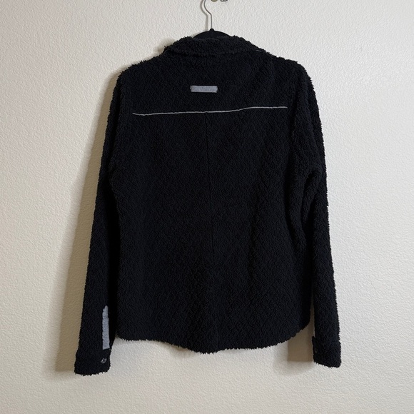 Aventura Cheyenne big shirt fleece jacket women’s large black grey EUC - Picture 8 of 8